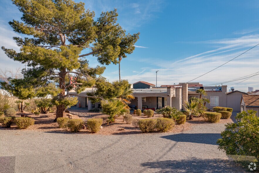 More Photos Of , Las Vegas Office For Sale