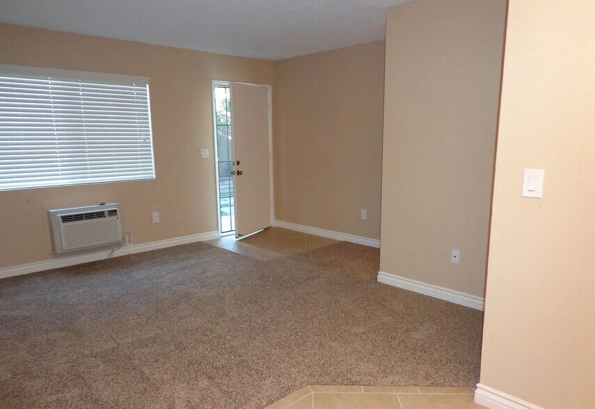 More Photos Of 4435 Estrella Ave, San Diego Apartments For Sale