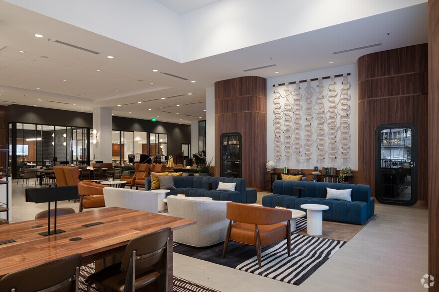 More Photos Of 1550 Court Pl, Denver Hotel For Lease