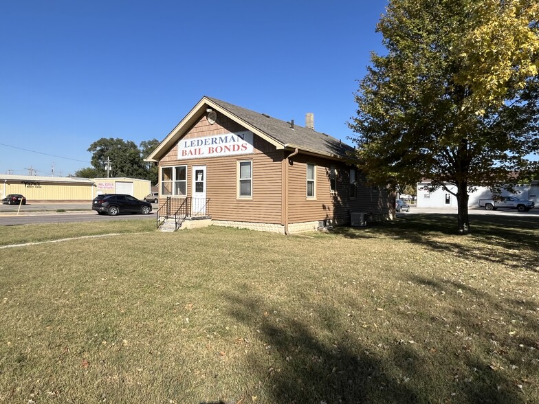 Primary Photo Of 1534 Avenue J, Council Bluffs Office Residential For Sale