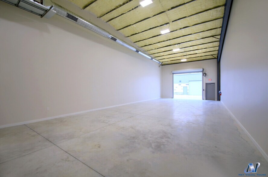 More Photos Of 7696 183A Toll Rd, Leander Warehouse For Lease