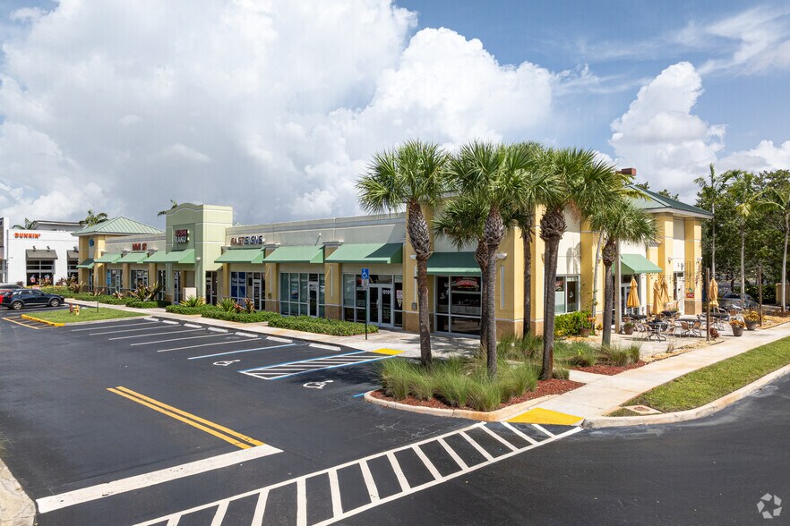 More Photos Of 10101-10181 W Commercial Blvd, Tamarac Storefront Retail Office For Lease