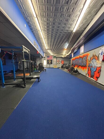 More Photos Of 5419-5421 Harford Rd, Baltimore Freestanding For Lease