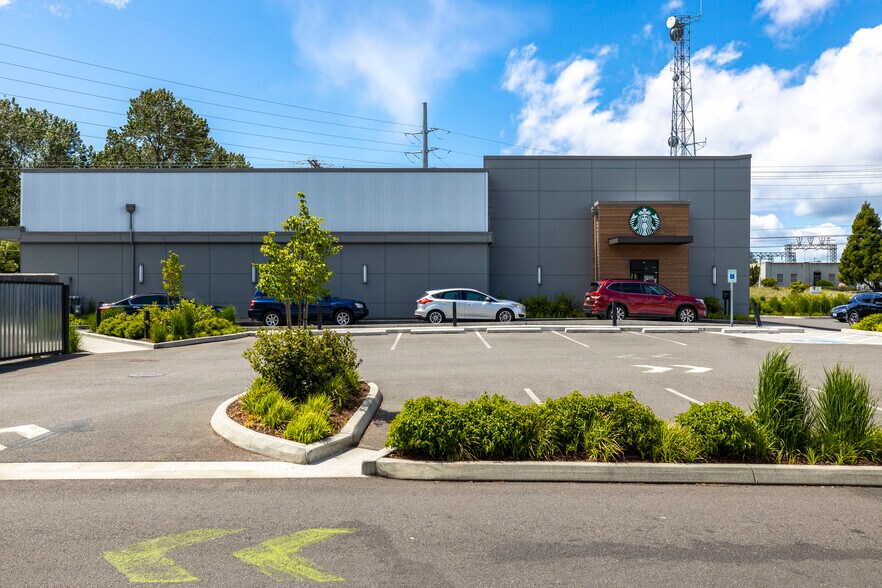 More Photos Of 2101-2405 N Pearl St, Tacoma Unknown For Lease
