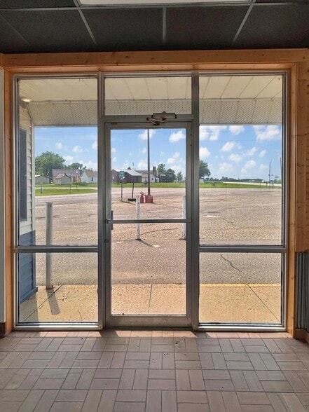 More Photos Of 1201 Craig Ave, Tracy Freestanding For Sale