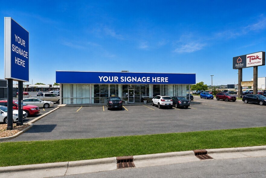 Primary Photo Of 501 N Kinzie Ave, Bradley Freestanding For Lease