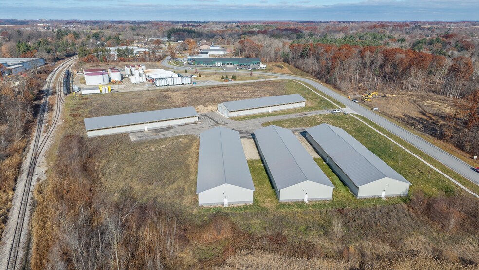 More Photos Of 5685 Comstock Park NW dr, Comstock Park Flex For Sale