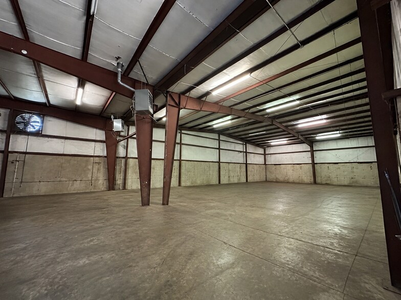 More Photos Of 3409 Industrial Dr, North Little Rock Warehouse For Lease