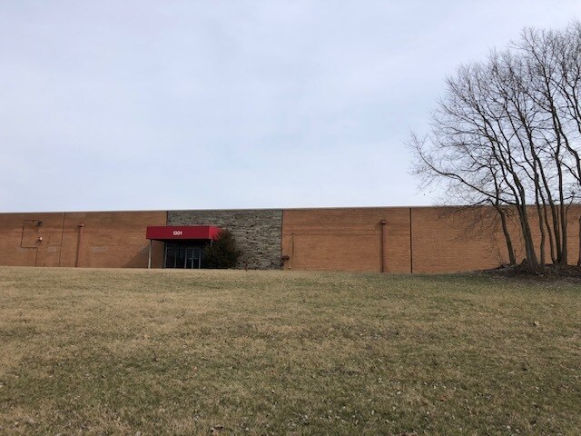 More Photos Of 1301 Hook Dr, Middletown Warehouse For Lease