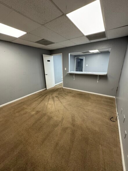 More Photos Of 1030 W Ellsworth Ave, Denver Distribution For Lease
