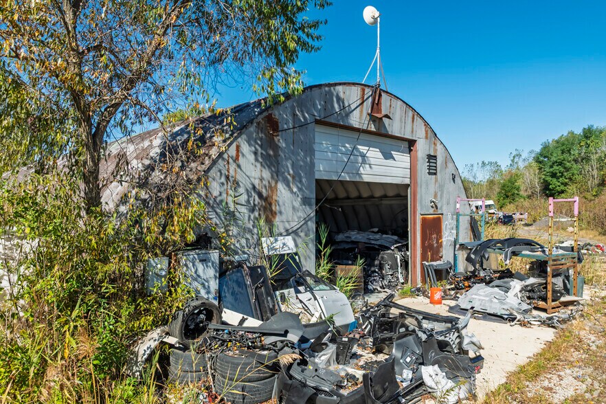 More Photos Of 44052 Yost Rd, Canton Township Manufacturing For Sale