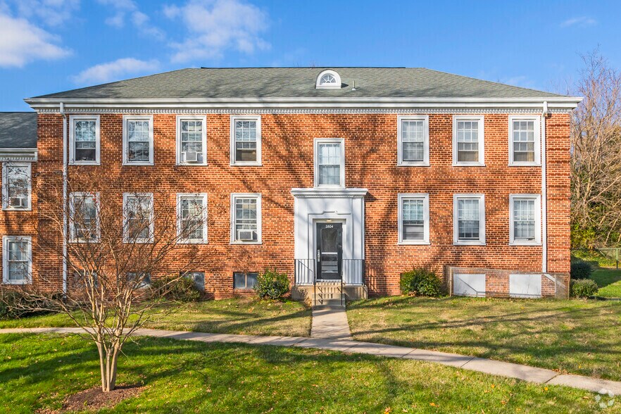 More Photos Of 2725 30th St SE, Washington Apartments For Sale