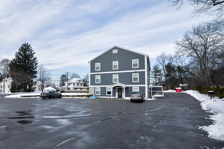 More Photos Of 630 Turnpike St, North Andover Office For Lease