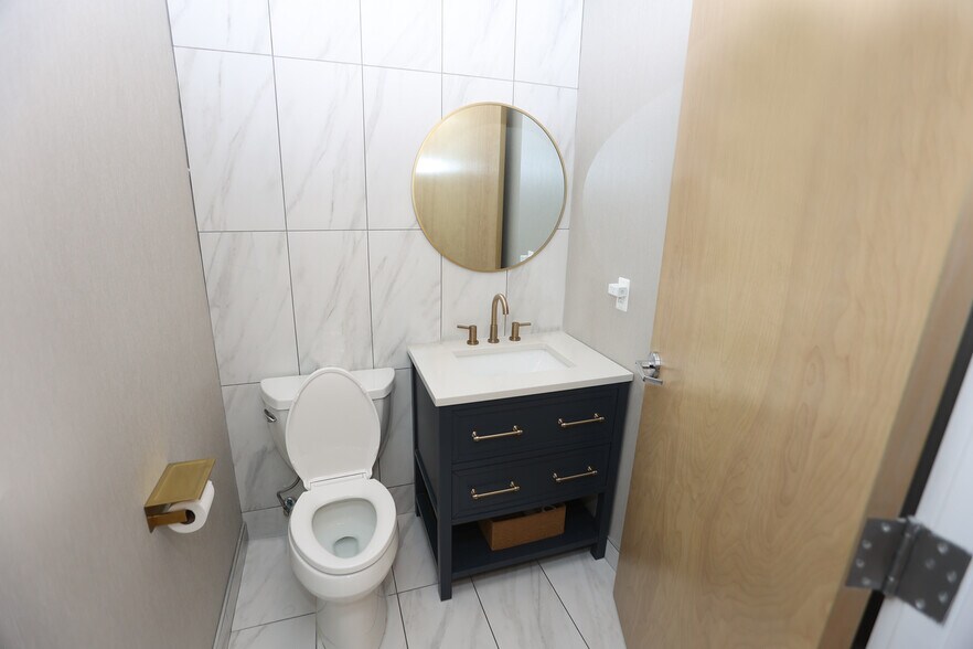 More Photos Of 200 White Rd, Little Silver Medical For Lease