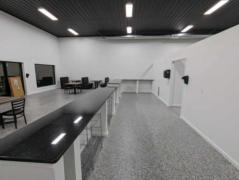 More Photos Of 2035 Orchard Dr, Brookings Restaurant For Sale