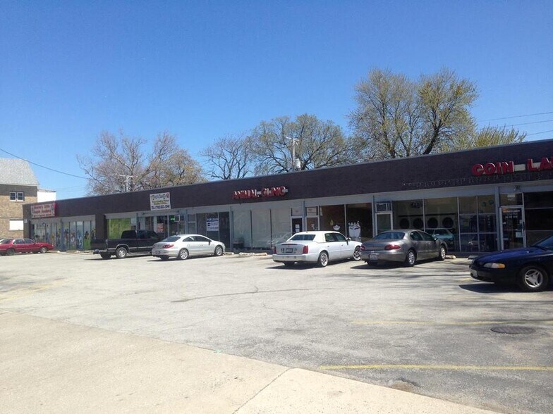 More Photos Of 611-625 Wentworth Ave, Calumet City General Retail For Sale