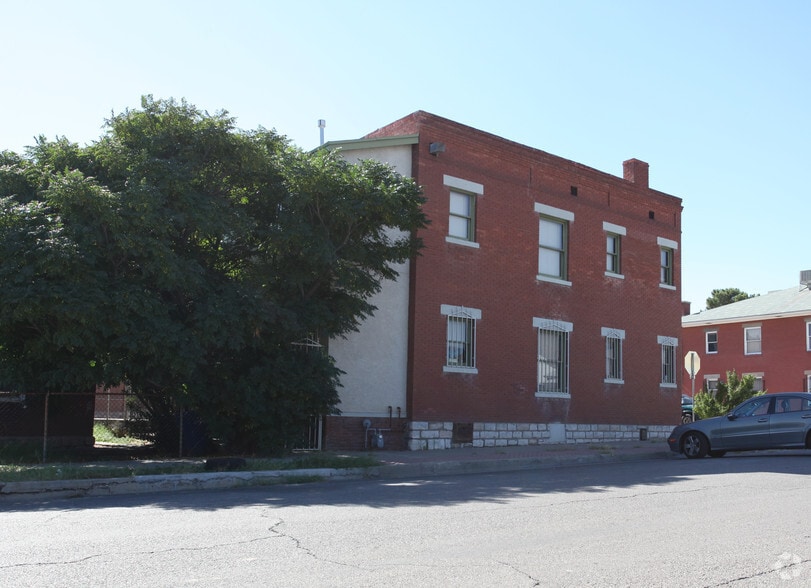 More Photos Of 814 Wyoming Ave, El Paso Office For Sale