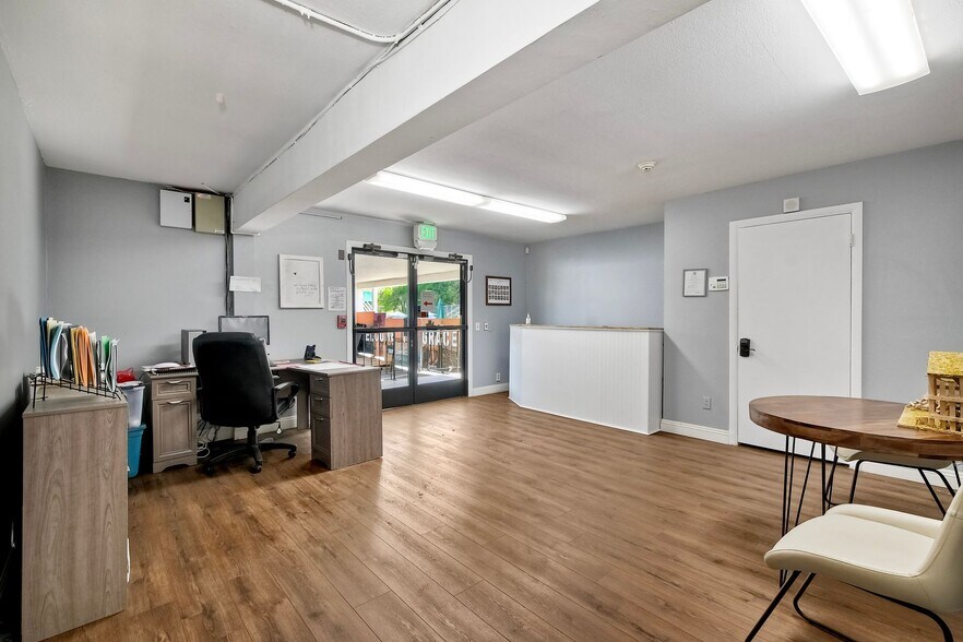 More Photos Of 855 Barham Dr, San Marcos Religious Facility For Lease