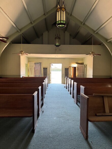 More Photos Of 41632 Road 128 Rd, Orosi Funeral Home For Sale