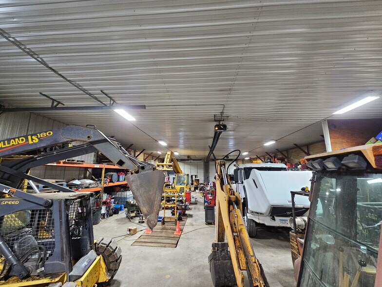 More Photos Of 1117 2nd Ave, Bingham Lake Industrial For Sale