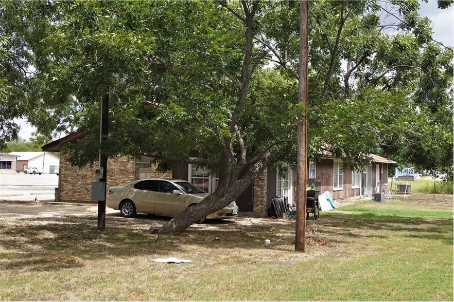 Primary Photo Of Highway 290, Elgin Office For Sale