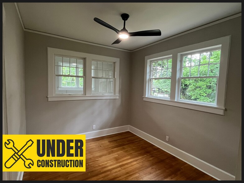 More Photos Of 406 S Lewis St, Lagrange Office For Lease