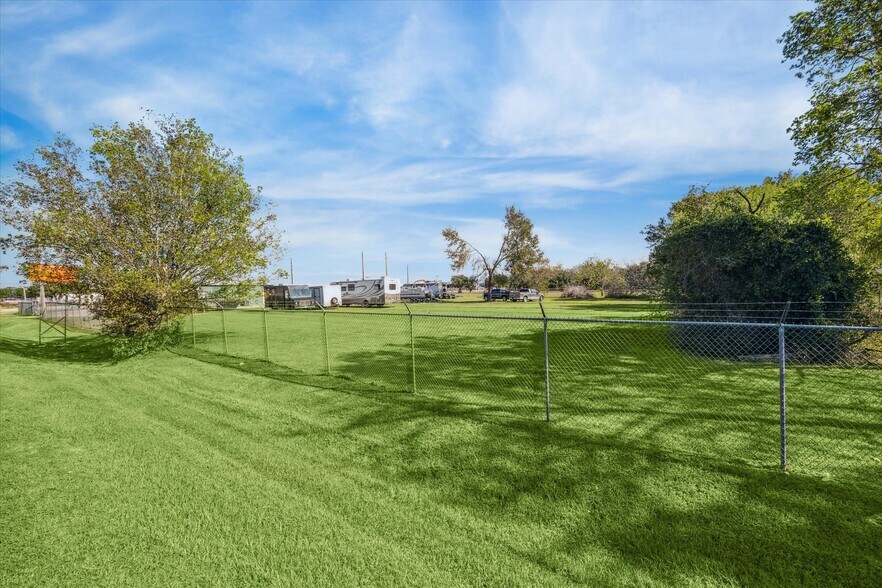 More Photos Of 5555 Hand Rd #B, Richmond Self Storage For Sale