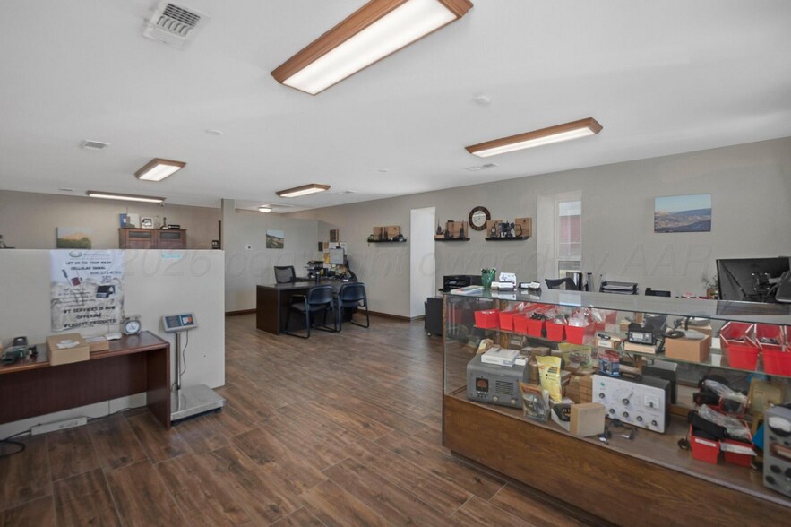 More Photos Of 4533 Canyon Dr, Amarillo Industrial For Sale