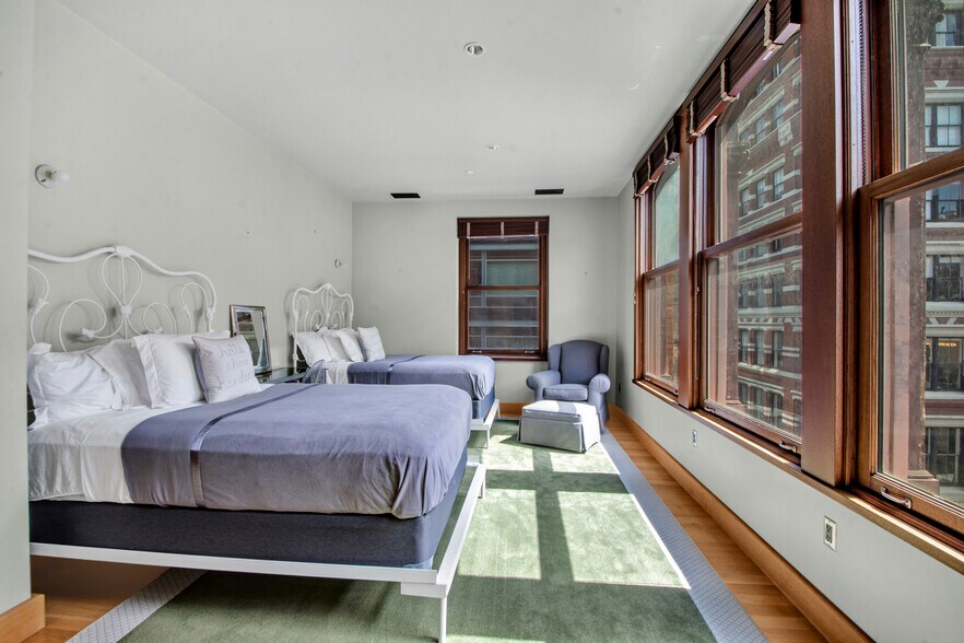 More Photos Of 104 Grand St, New York Storefront Retail Residential For Sale