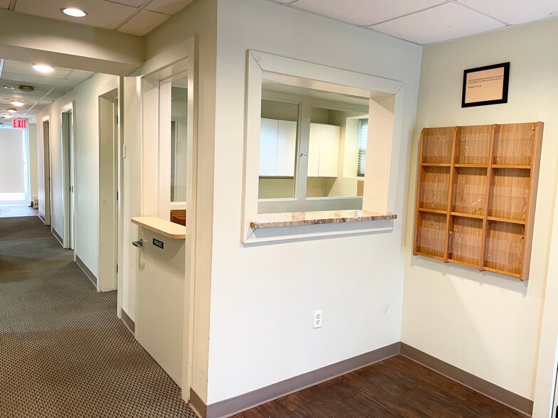 Primary Photo Of 213-44 40th Ave, Bayside Medical For Lease