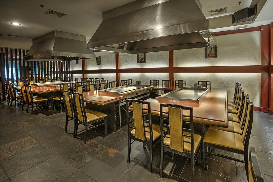 More Photos Of 2085 Burnt Mills Rd, Bedminster Freestanding For Sale