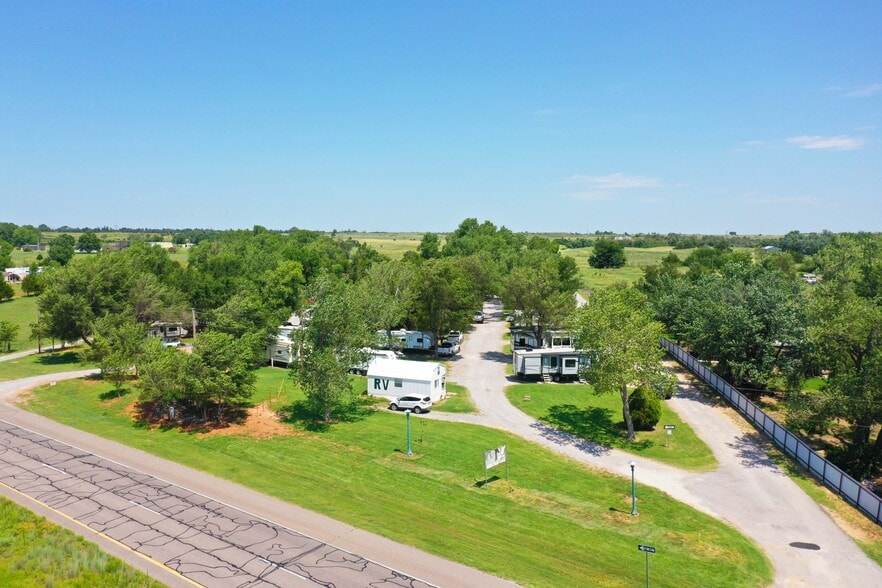 25338 US Highway 270, Woodward, OK 73801 Manufactured Housing Mobile
