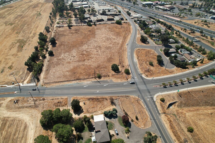 More Photos Of Boessow Rd, Galt Land For Sale