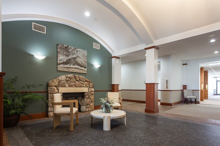 More Photos Of 4196 Mendenhall Oaks Pky, High Point Medical For Lease