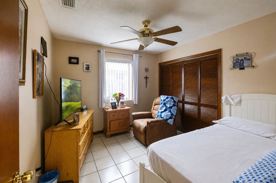 More Photos Of SW 127 Ave & SW 104 St, Miami Assisted Living For Sale