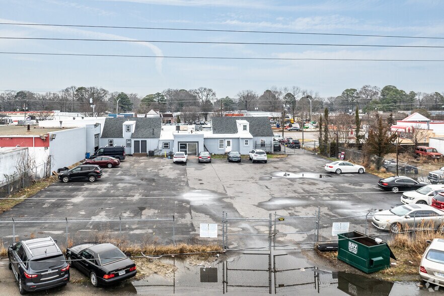 More Photos Of 4933-4935 Virginia Beach Blvd, Virginia Beach Auto Dealership For Lease