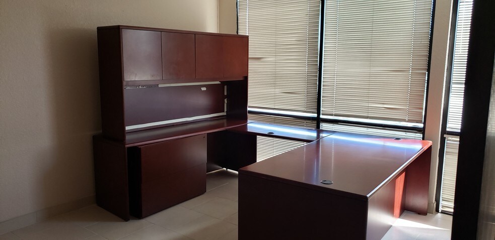 More Photos Of 3120 N 19th Ave, Phoenix Office For Lease