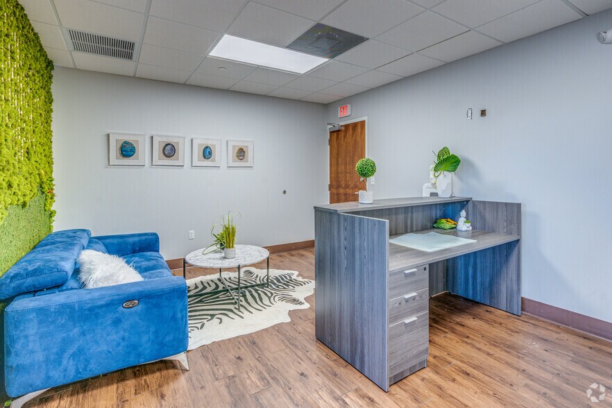 More Photos Of 14750 NW 77th Ct, Miami Lakes Office For Lease