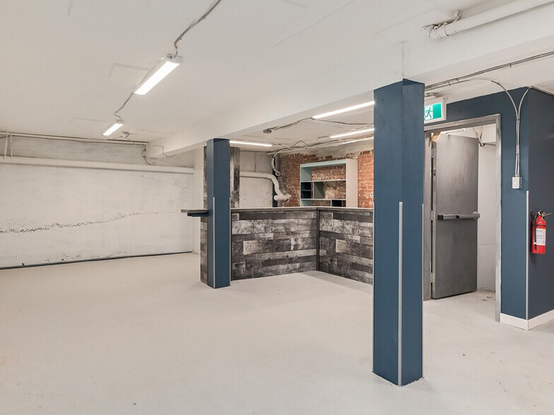 More Photos Of 122 5 St S, Lethbridge Apartments For Sale