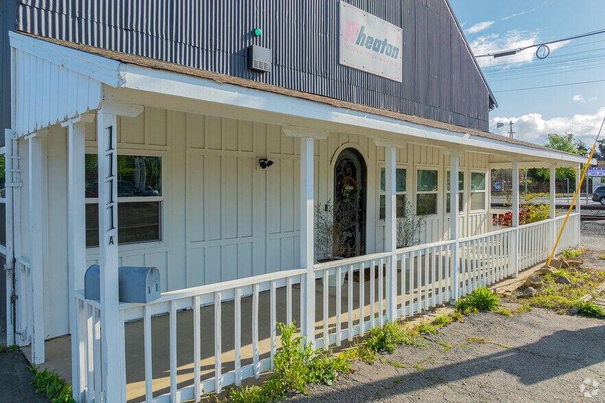 More Photos Of 1107-1111 Gibson Rd, Woodland Warehouse For Sale