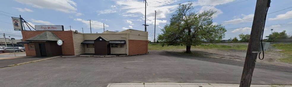 More Photos Of 4215 E Monument St, Baltimore Sports And Entertainment For Sale