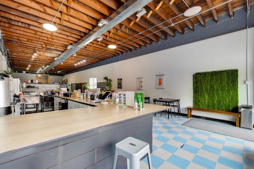 More Photos Of 3426 W Diversey Ave, Chicago Storefront For Lease