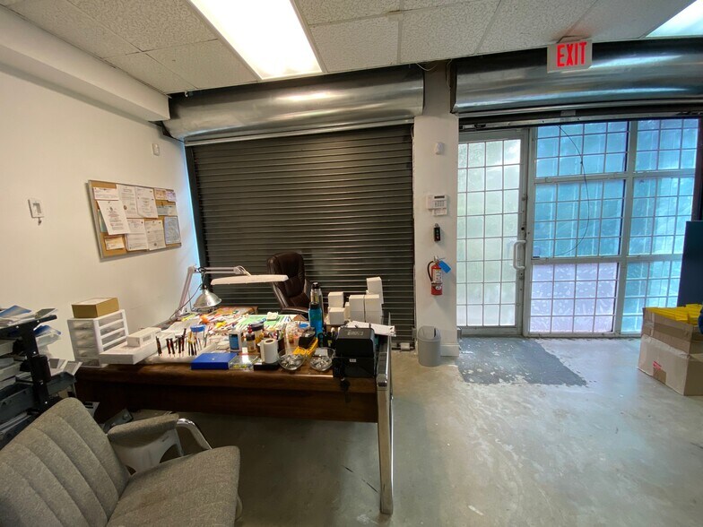 More Photos Of 20101-20161 NE 16th Pl, Miami Loft Creative Space For Sale