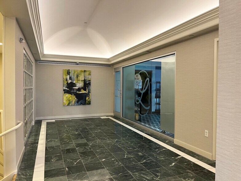 More Photos Of 190 Trumbull St, Hartford Office For Lease