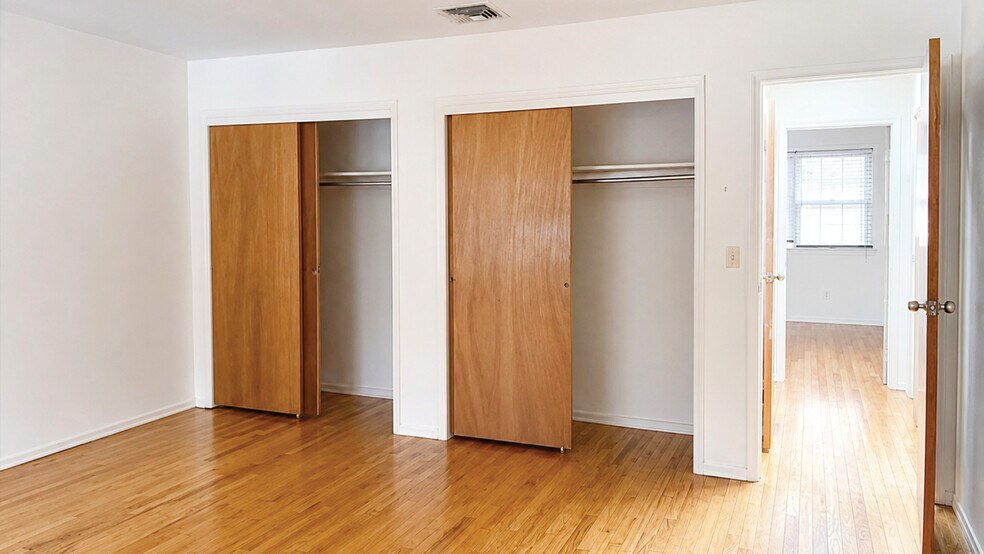 More Photos Of 688 Merrick Rd, Baldwin Apartments For Sale