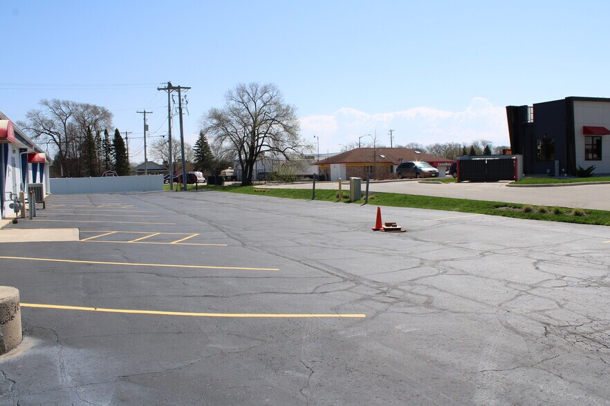 More Photos Of 223 N Seymour St, Fond Du Lac Office For Lease