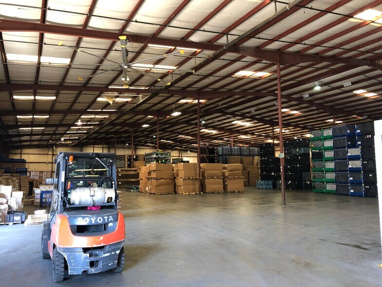 More Photos Of 444 Bear Creek Cutoff Rd, Tuscaloosa Warehouse For Lease