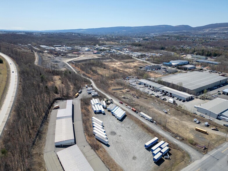 More Photos Of 1047-1099 Underwood Rd, Olyphant Land For Lease