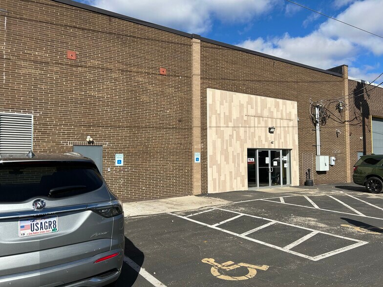 More Photos Of 26050 Richmond Rd, Bedford Heights Warehouse For Lease