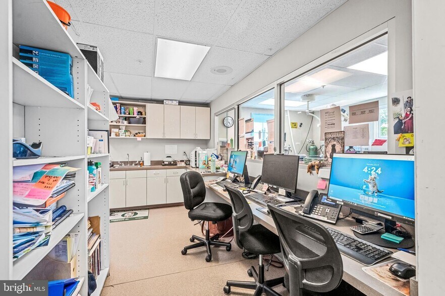 More Photos Of 405 W Wayne Ave, Wayne Office Residential For Sale